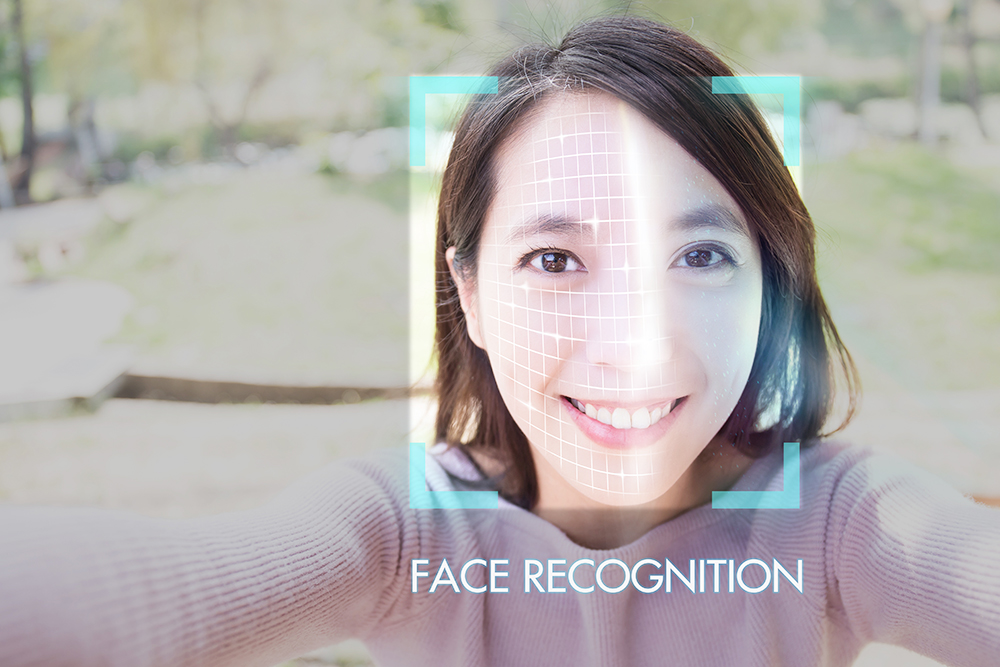 共同印刷、ホテル向けシステム「Travel Manager」を開発。顔認証機能により“手ぶら”での入室が可能に